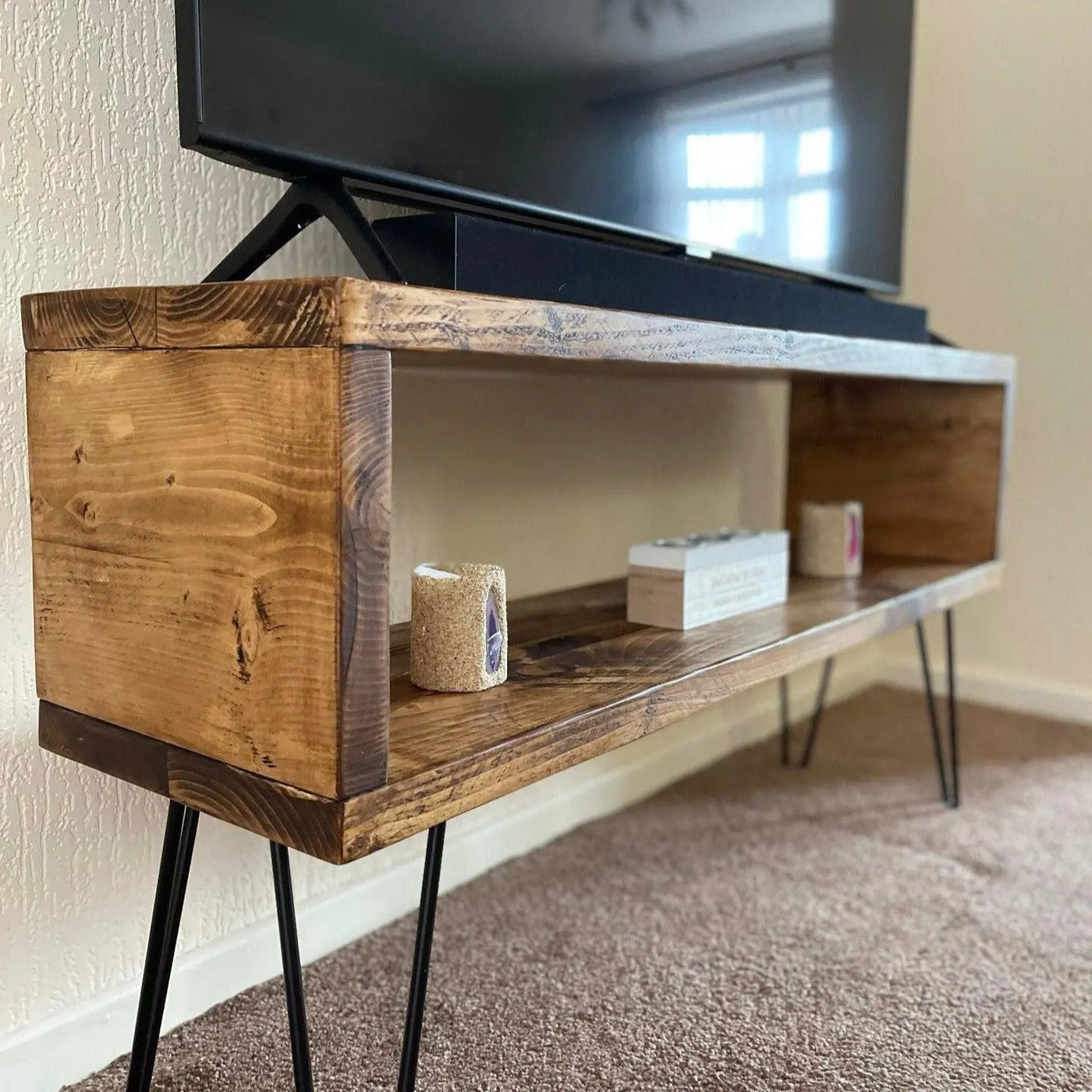 Rustic-Furniture Urban Reclamation