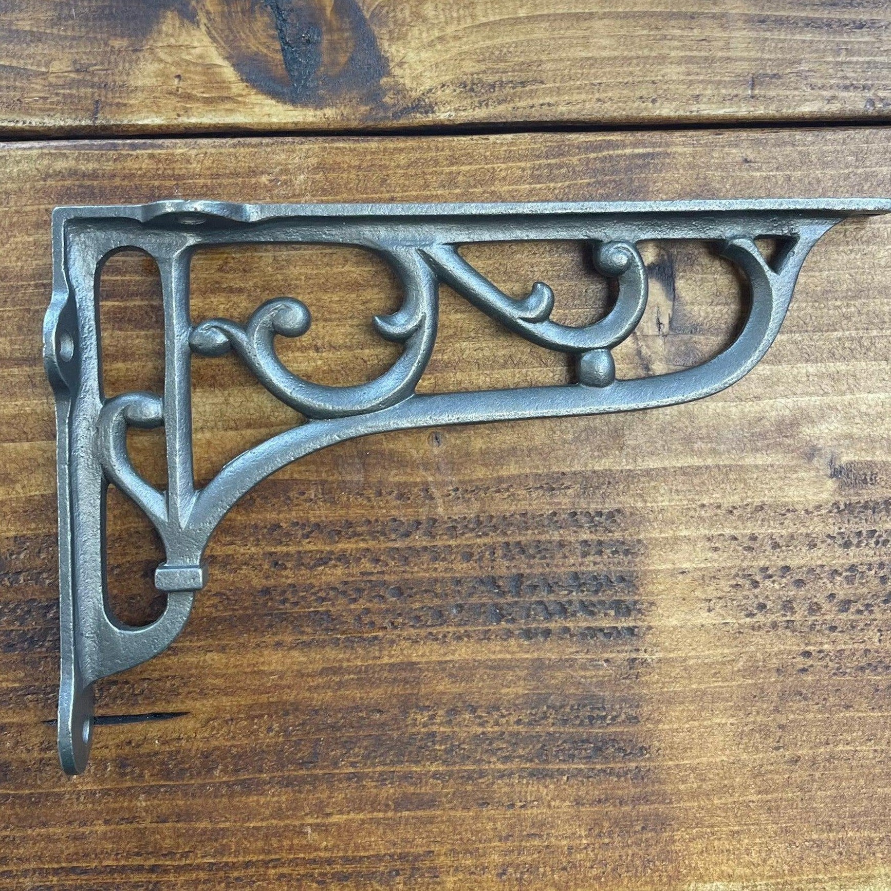 Cast Iron Ornate Shelf Brackets – Urban Reclamation