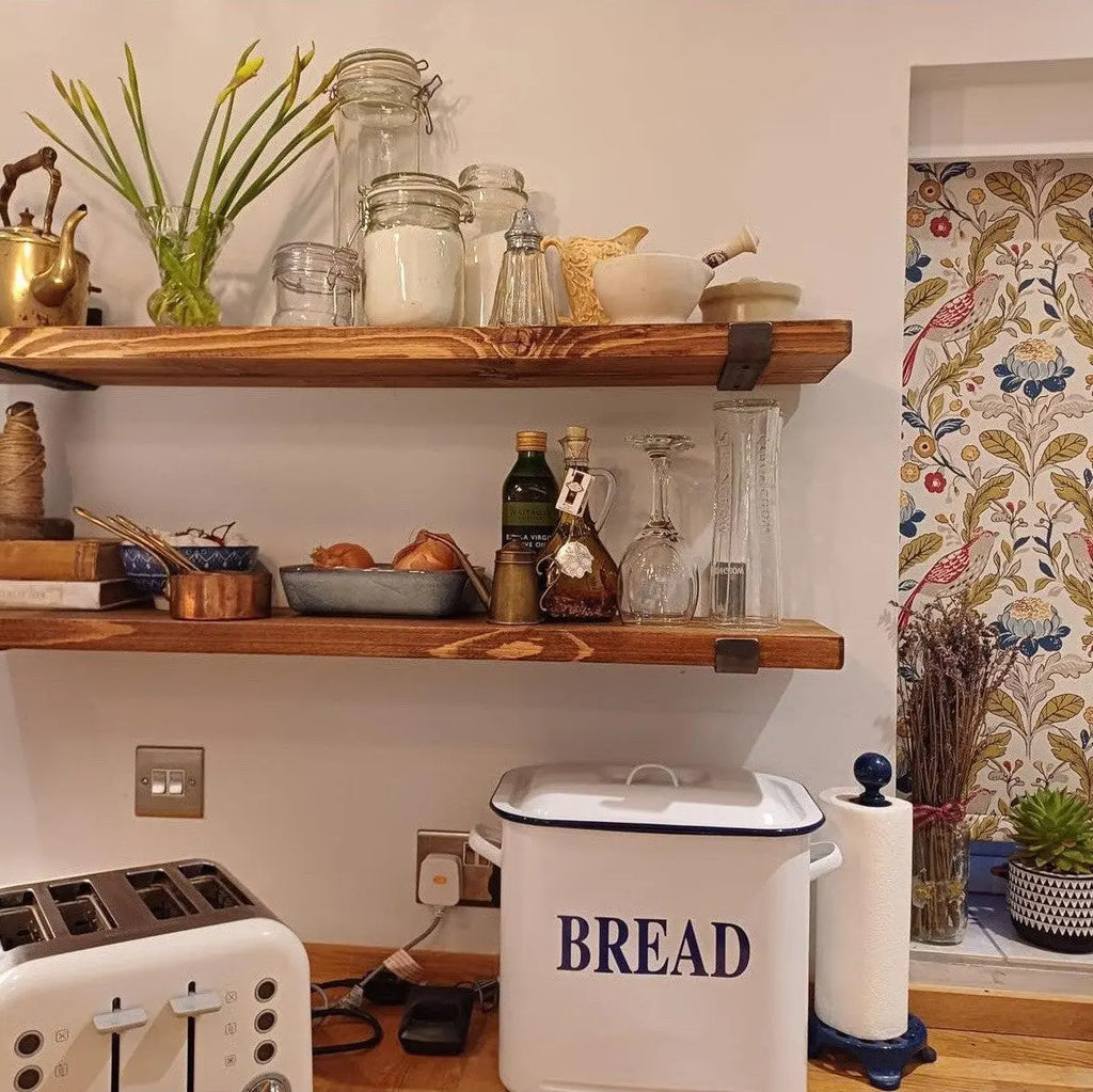 Solid-Wood-Kitchen-Shelves-